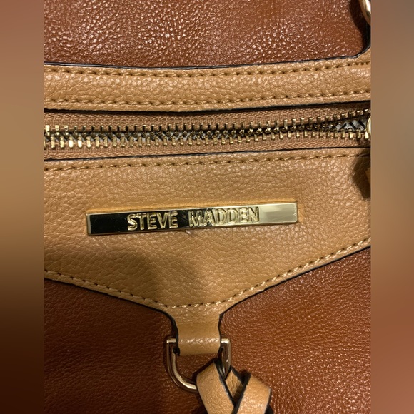 Steve Madden Crossbody Bag - Picture 6 of 15